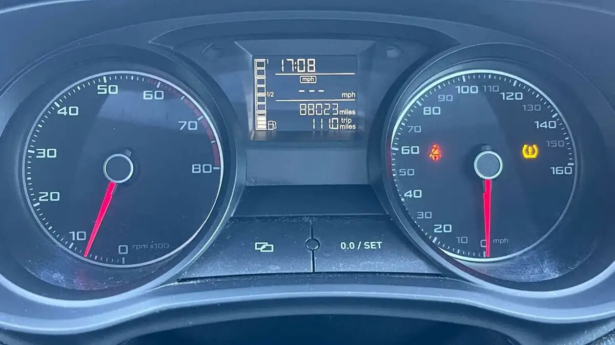 2015-seat-ibiza-12-fr-sportcoupe-3d-big-17