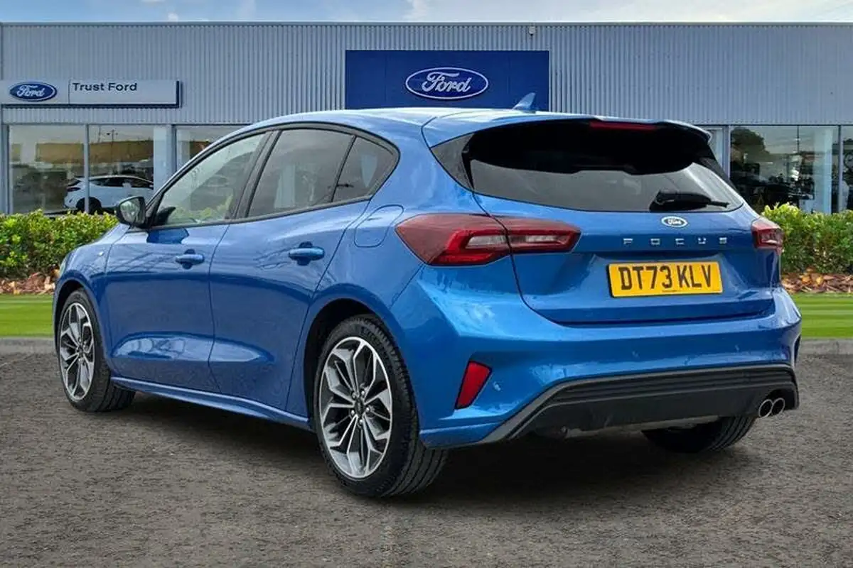 2024-ford-focus-10t-st-line-x-155ps-hatchback-powershift-big-1