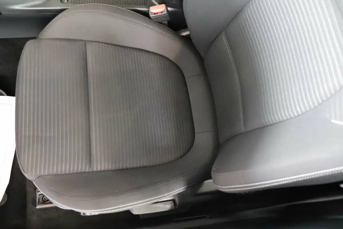 2019-ford-focus-10t-titanium-ss-hatchback-big-48
