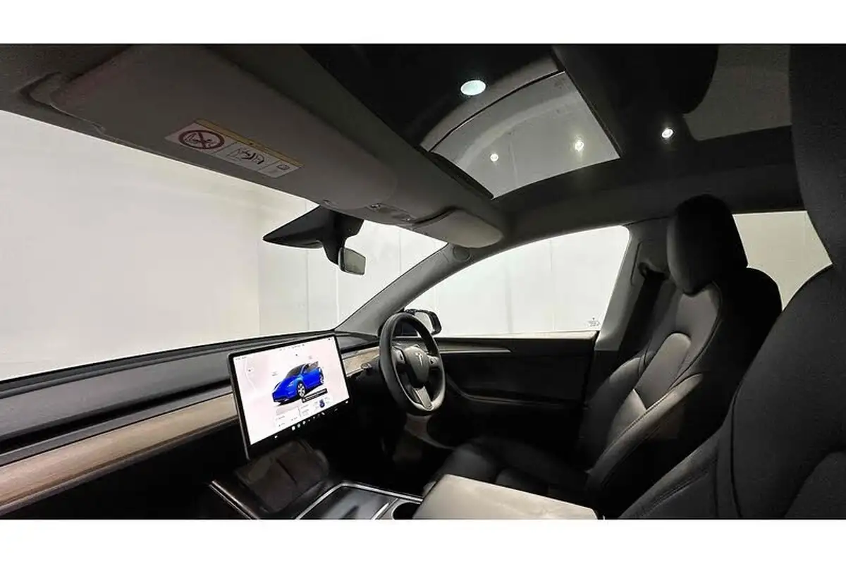 2022-tesla-model-y-e-long-range-big-20