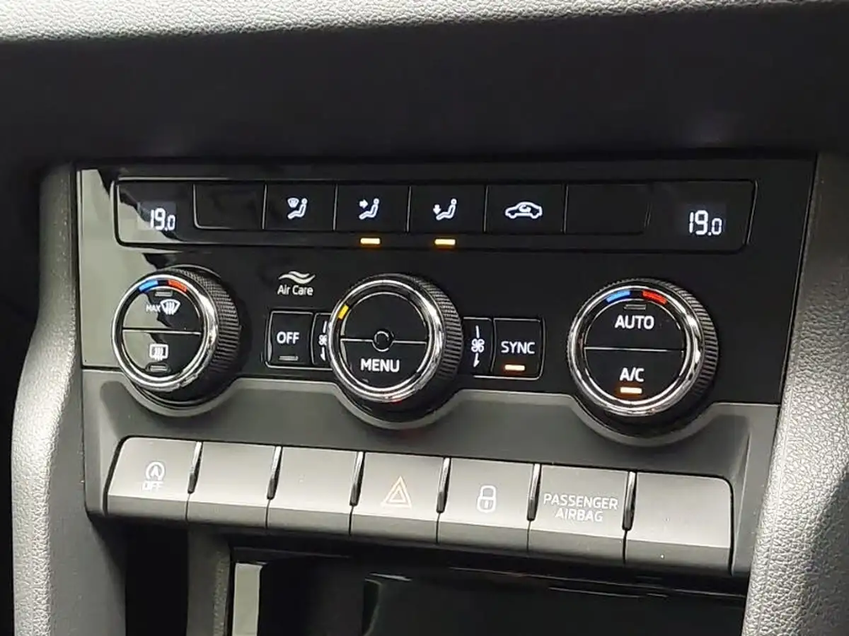 2023-skoda-karoq-15-tsi-se-drive-dsg-big-15