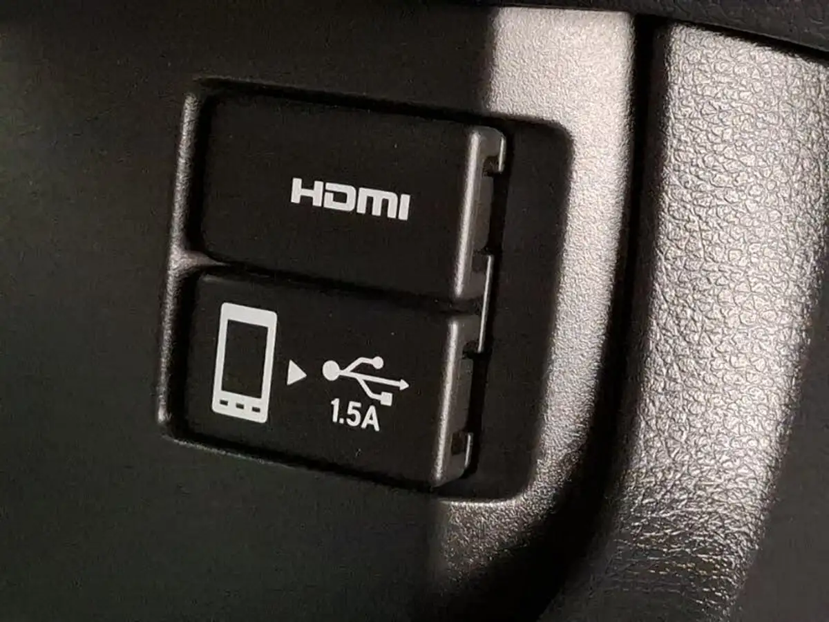 2021-honda-civic-15-vtec-turbo-sport-ss-big-18