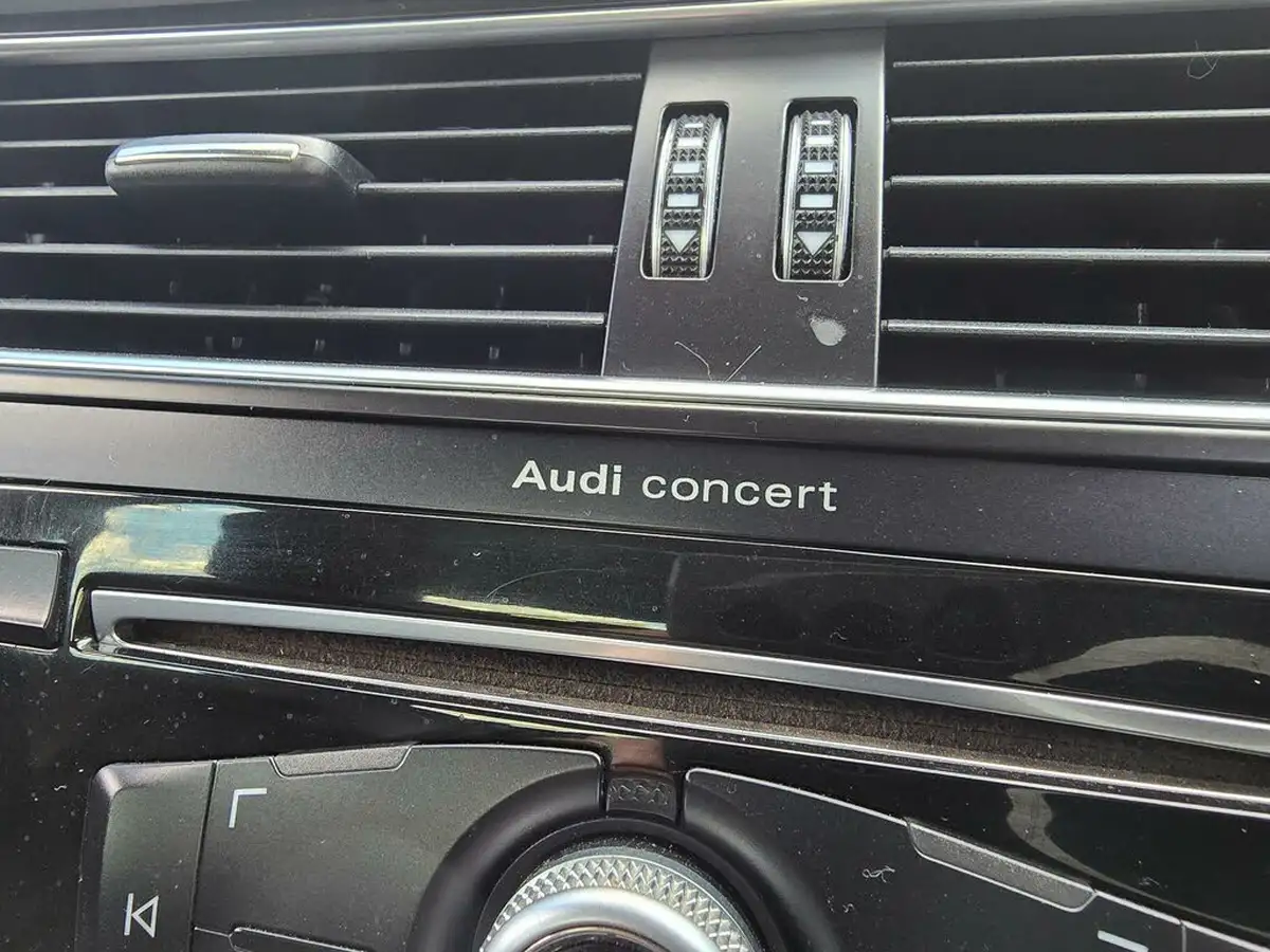 2012-audi-a4-20td-quattro-s-line-177ps-big-5