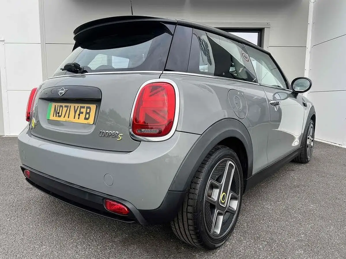 2021-mini-cooper-e-cooper-s-1-big-5