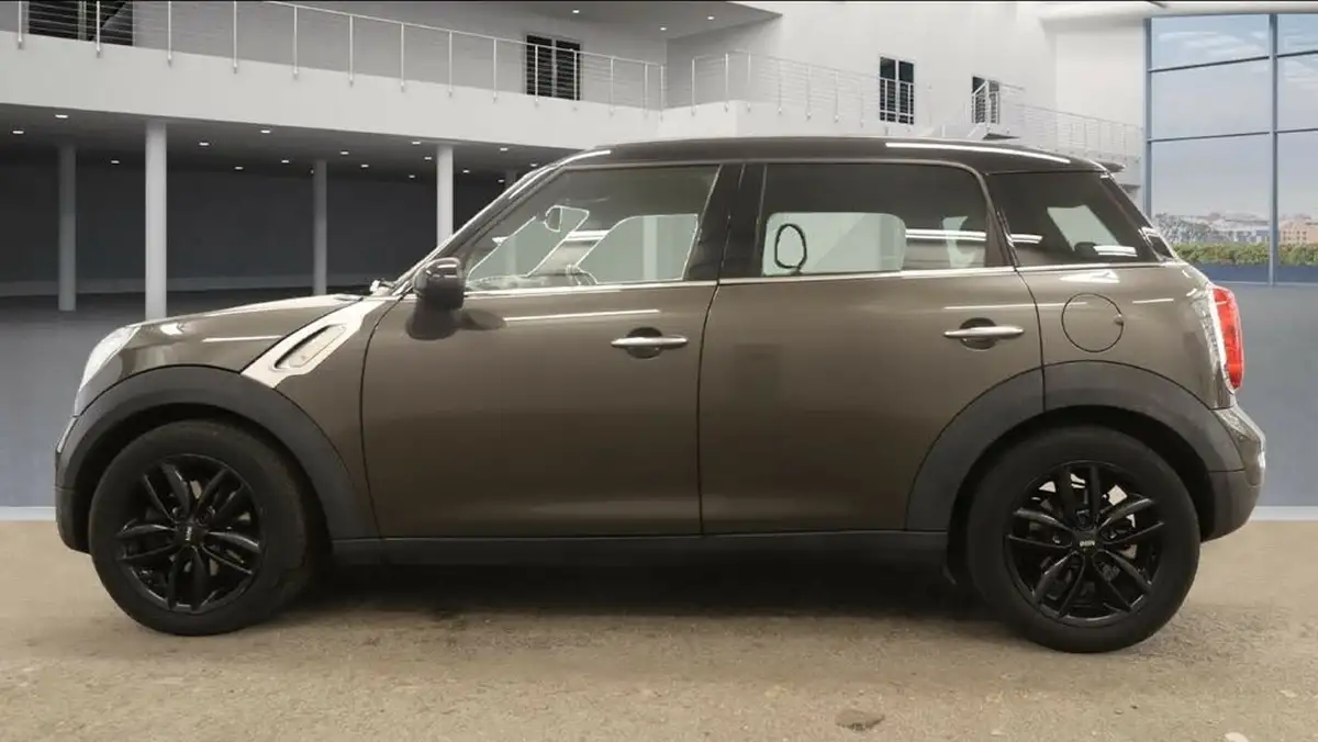 2011-mini-countryman-20td-cooper-d-auto-big-5