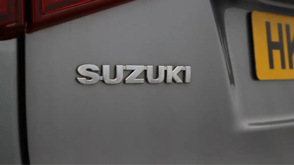 2020-suzuki-vitara-14-boosterjet-sz-t-140ps-big-20
