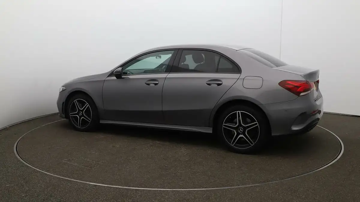 2021-mercedes-benz-a-class-20-a250-amg-line-executive-edition-saloon-4d-big-39