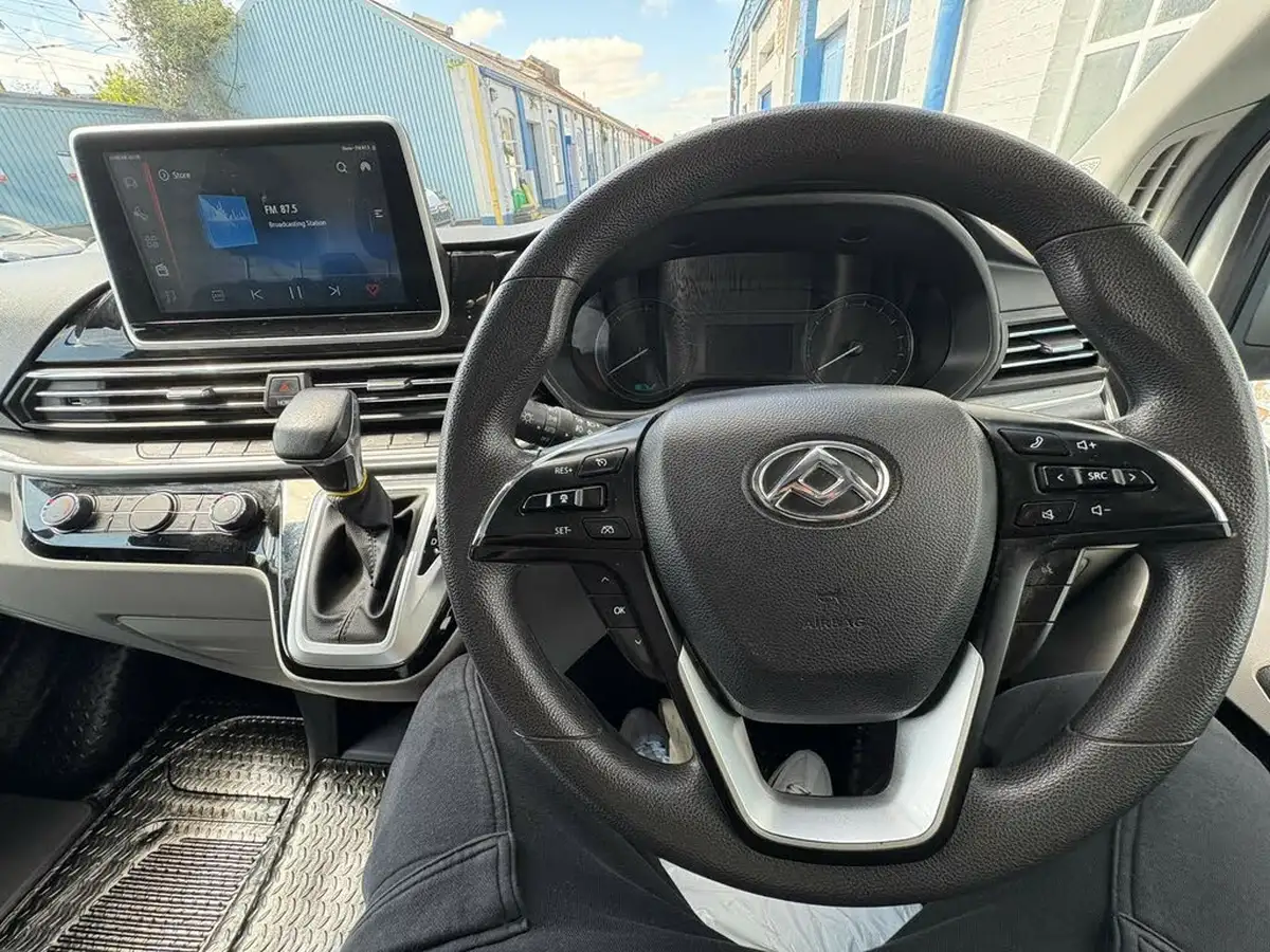 2022-maxus-e-deliver-9-e-lh-515kwh-big-11