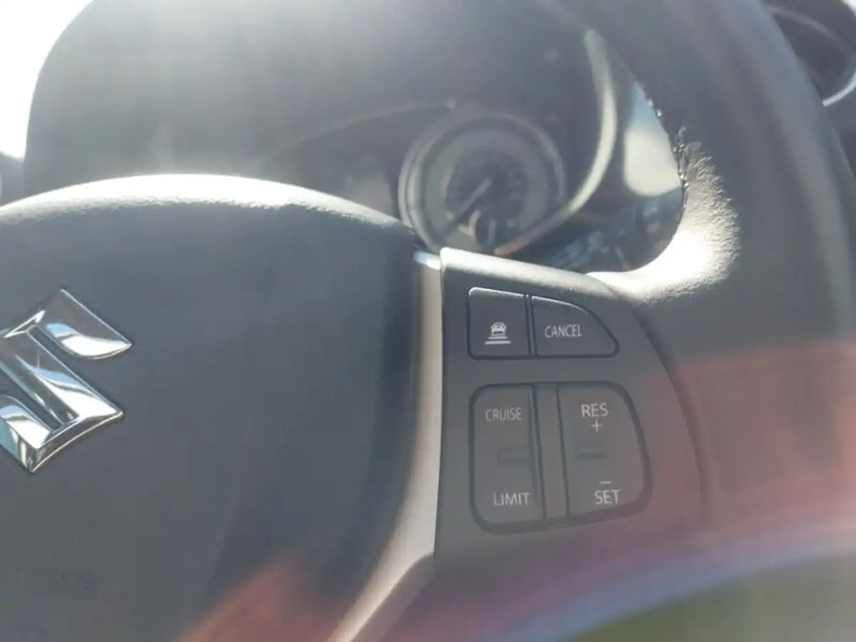 2023-suzuki-vitara-14-boosterjet-sz5-big-16
