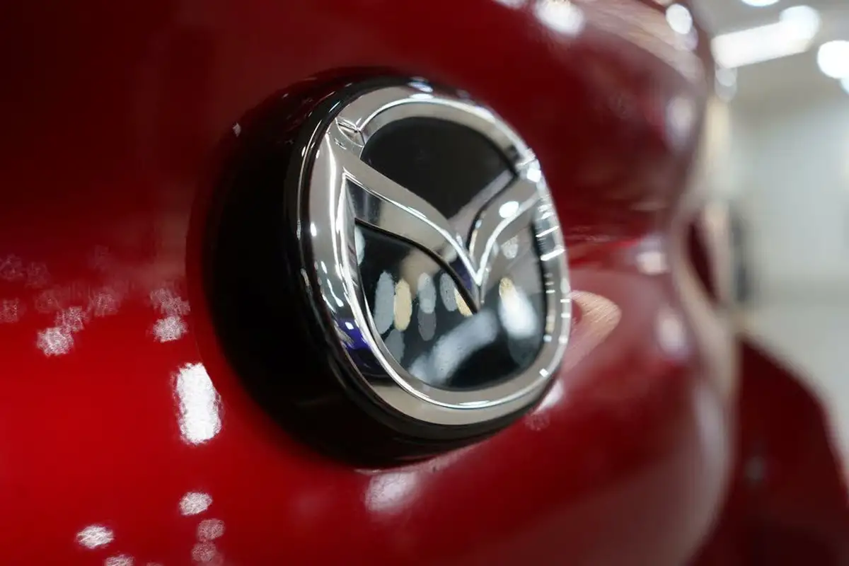 2019-mazda-mazda3-20-gt-sport-tech-180ps-saloon-4d-auto-big-57