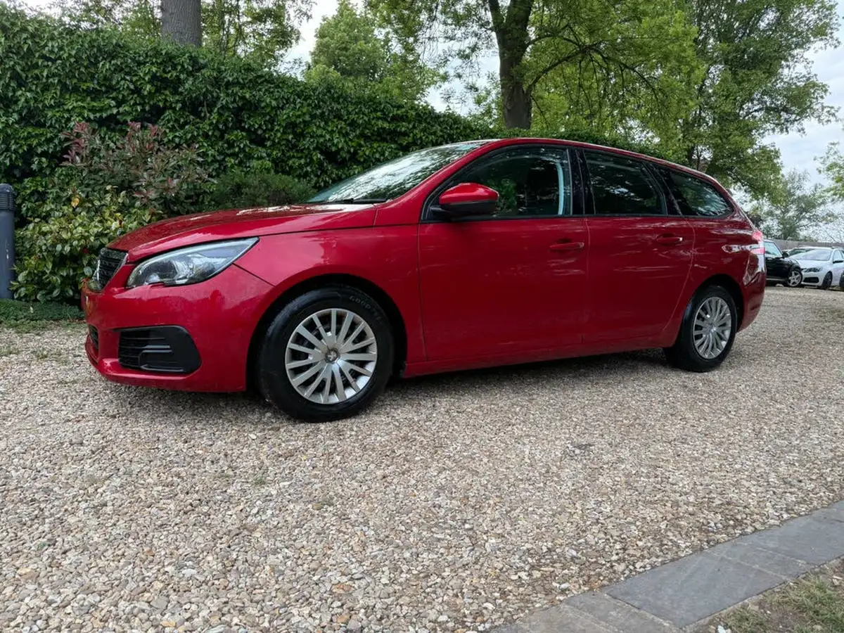 2018-peugeot-308-sw-big-0
