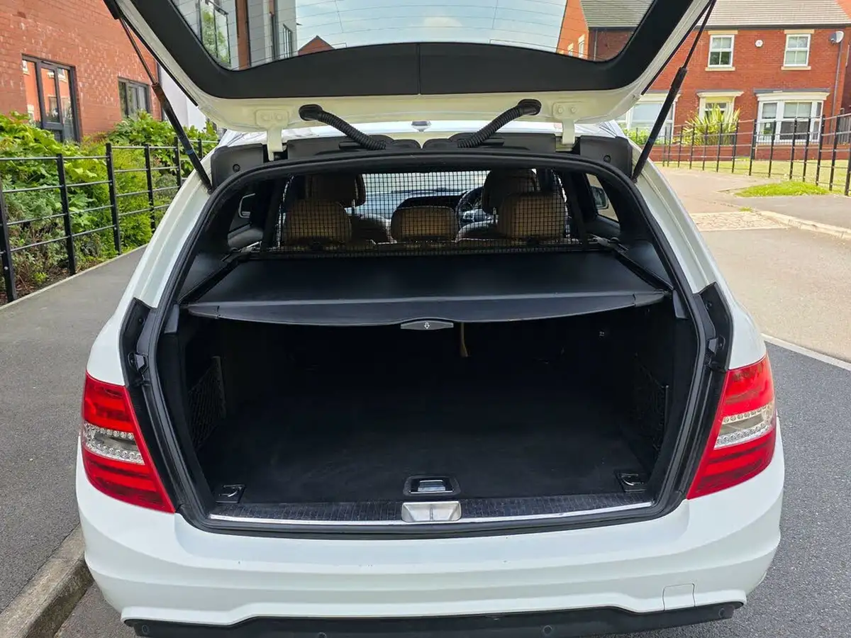 2013-mercedes-benz-c-class-21cdi-c220-cdi-amg-sport-estate-5d-7g-tronic-plus-big-39