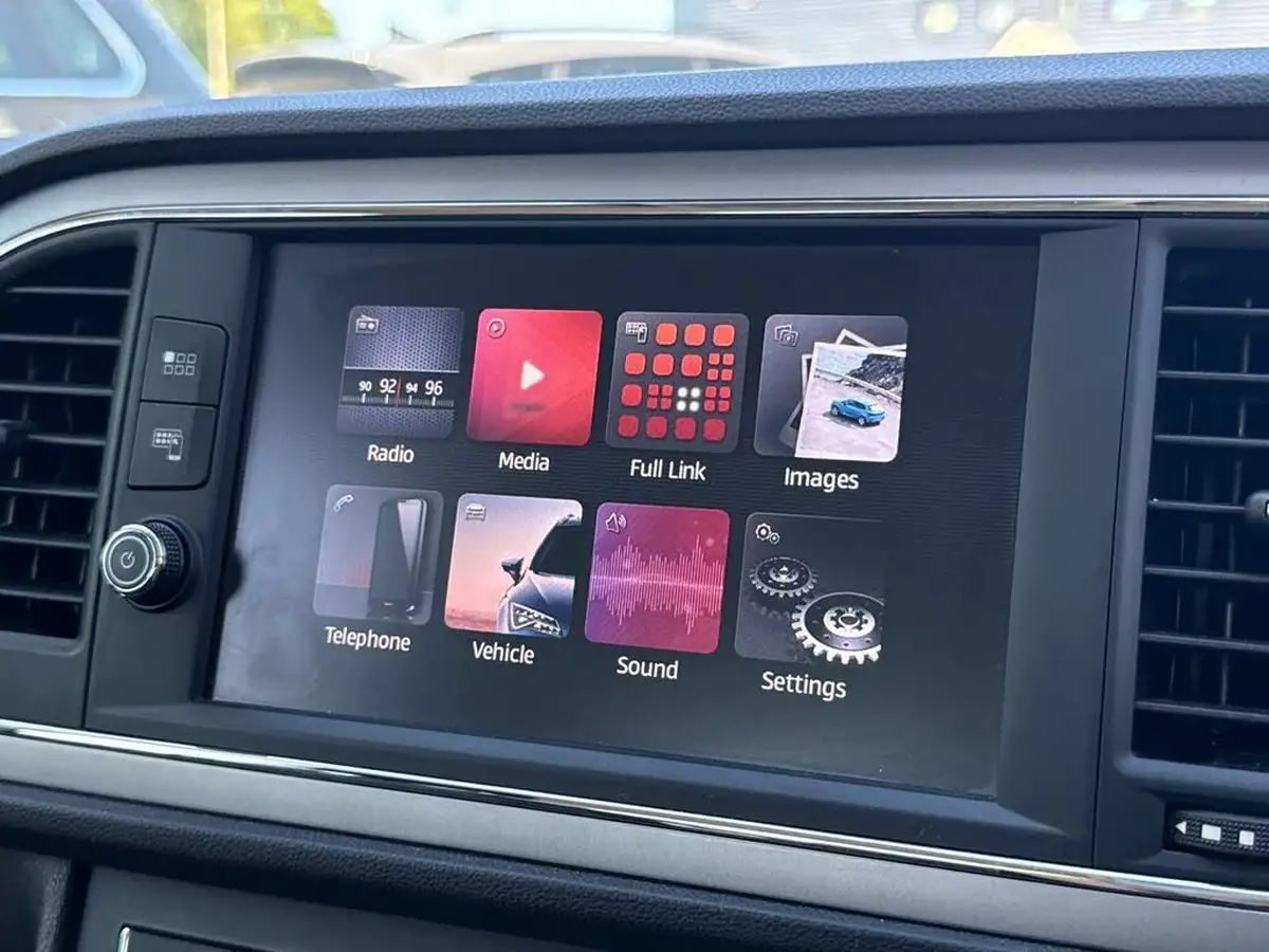 2019-seat-leon-15-tsi-evo-se-hatchback-big-12