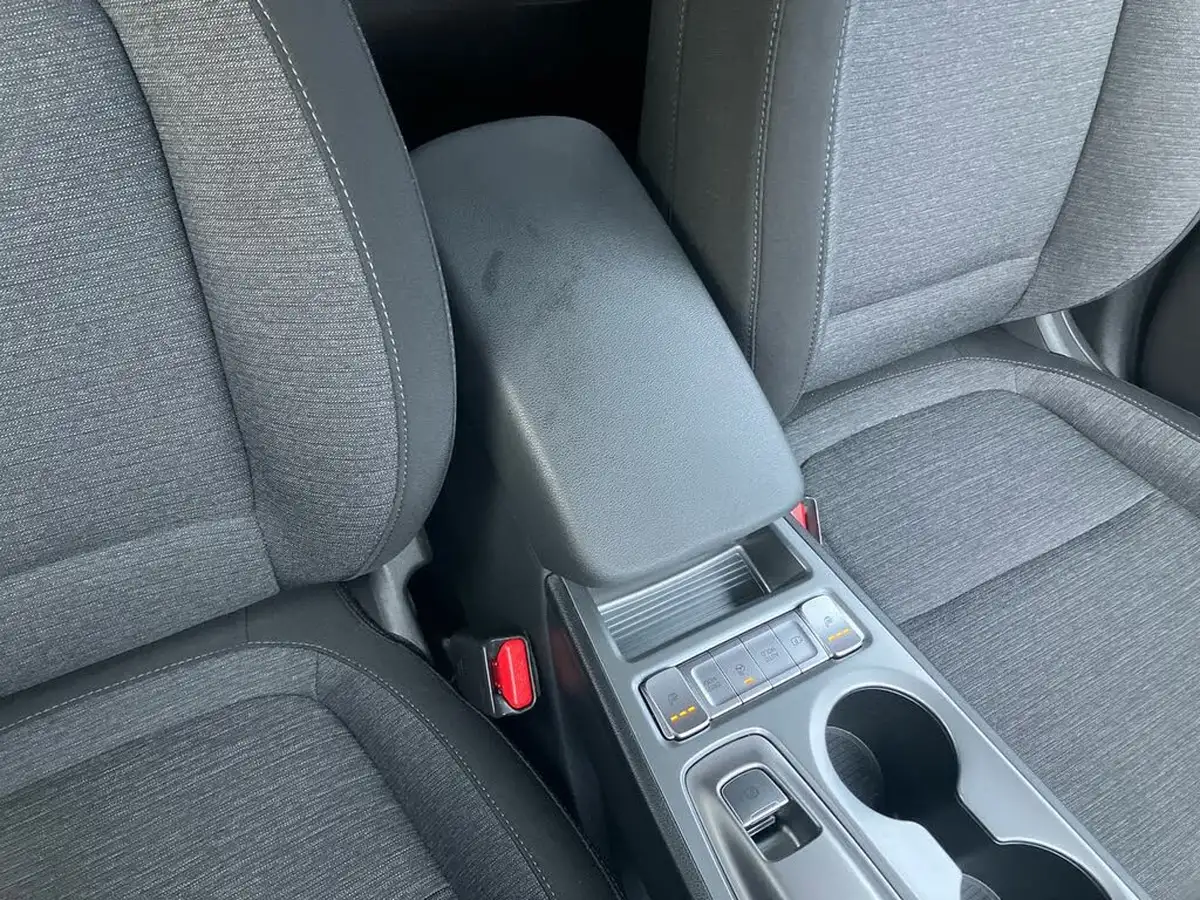 2023-hyundai-kona-e-premium-136ps-39kwh-big-45
