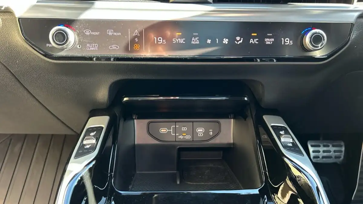 2025-kia-sorento-16-t-gdi-4-212bhp-hev-big-13
