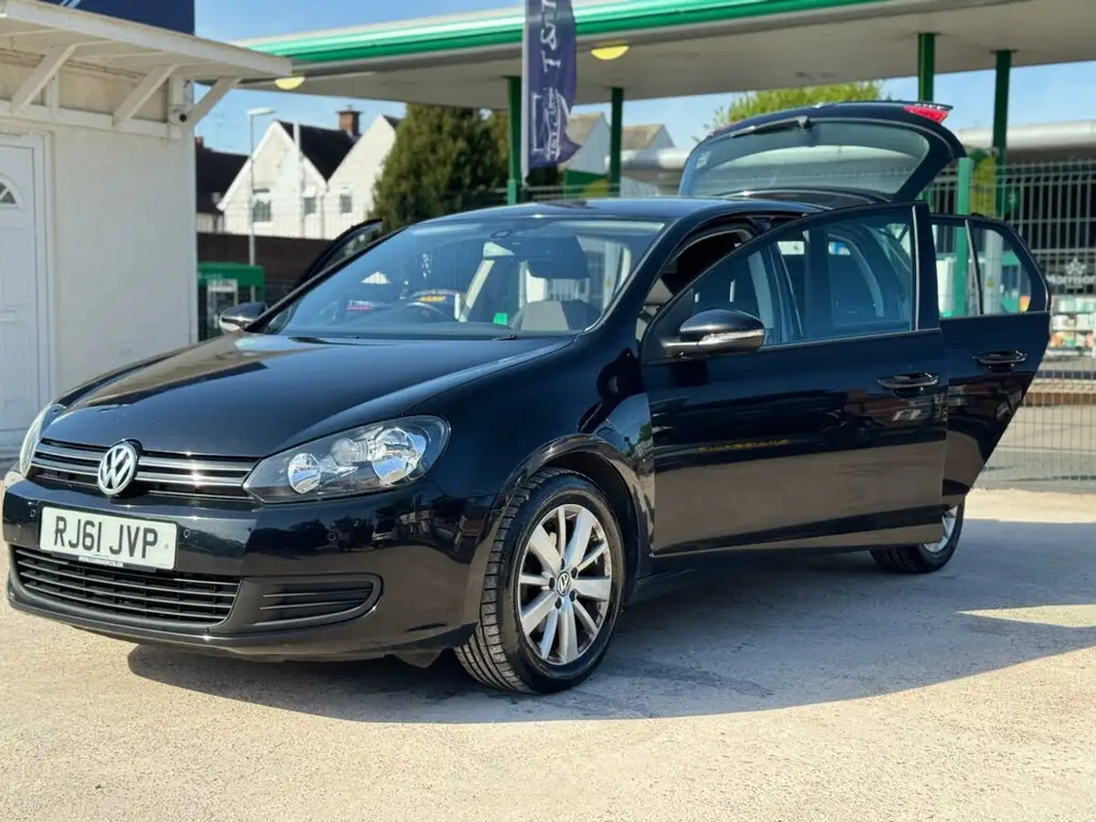 2011-volkswagen-golf-16td-blue-motion-match-5d-big-22