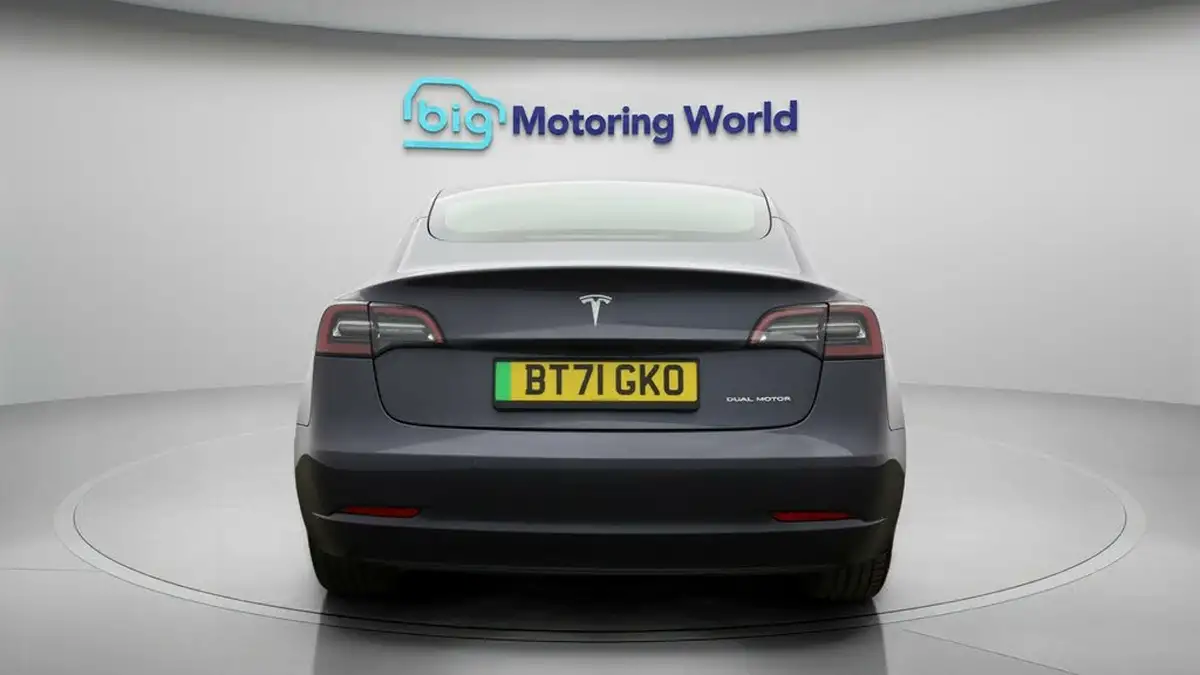 2021-tesla-model-3-e-long-range-awd-big-5
