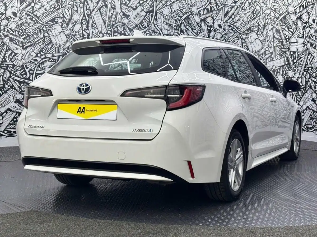 2021-toyota-corolla-18-vvt-i-icon-spare-wheel-touring-sports-5d-big-9