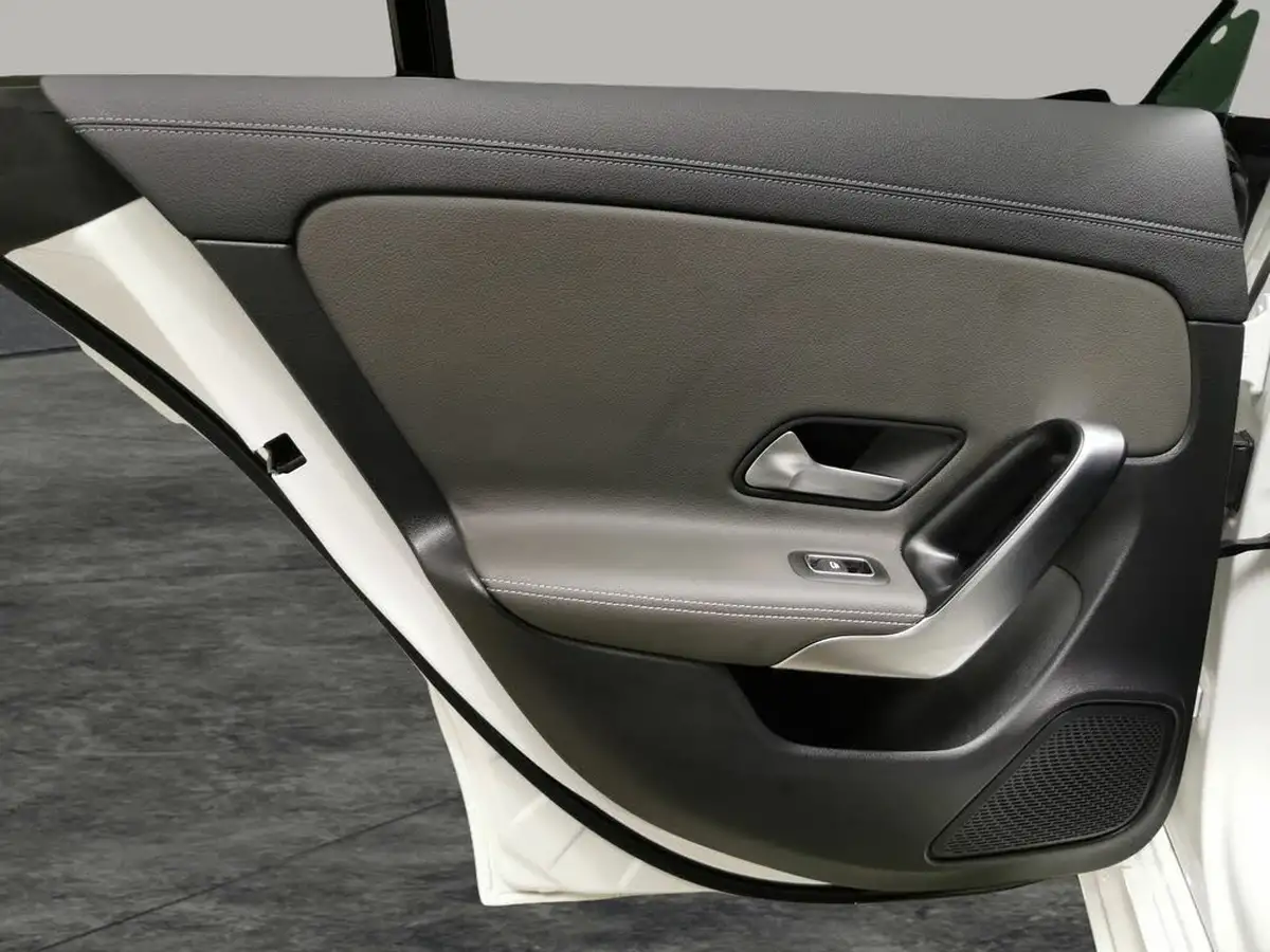 2021-mercedes-benz-cla-20d-cla-220d-amg-line-coupe-4d-big-32