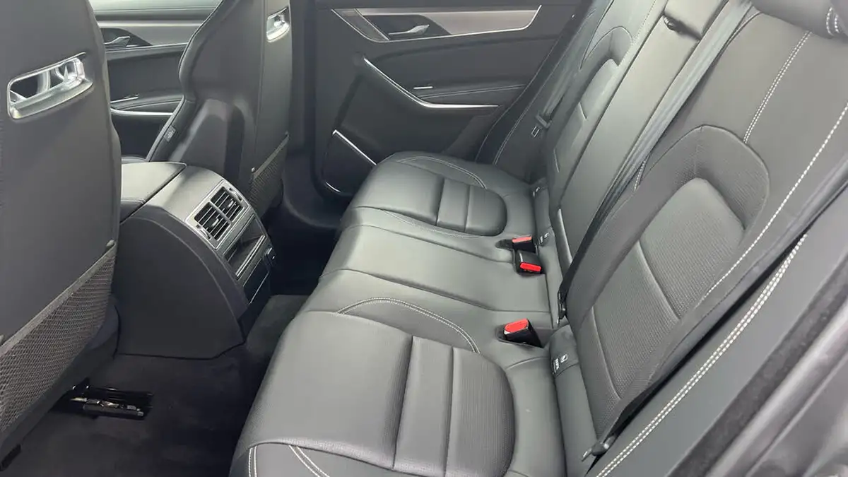 2021-jaguar-f-pace-30-d300-r-dynamic-hse-mhev-big-3