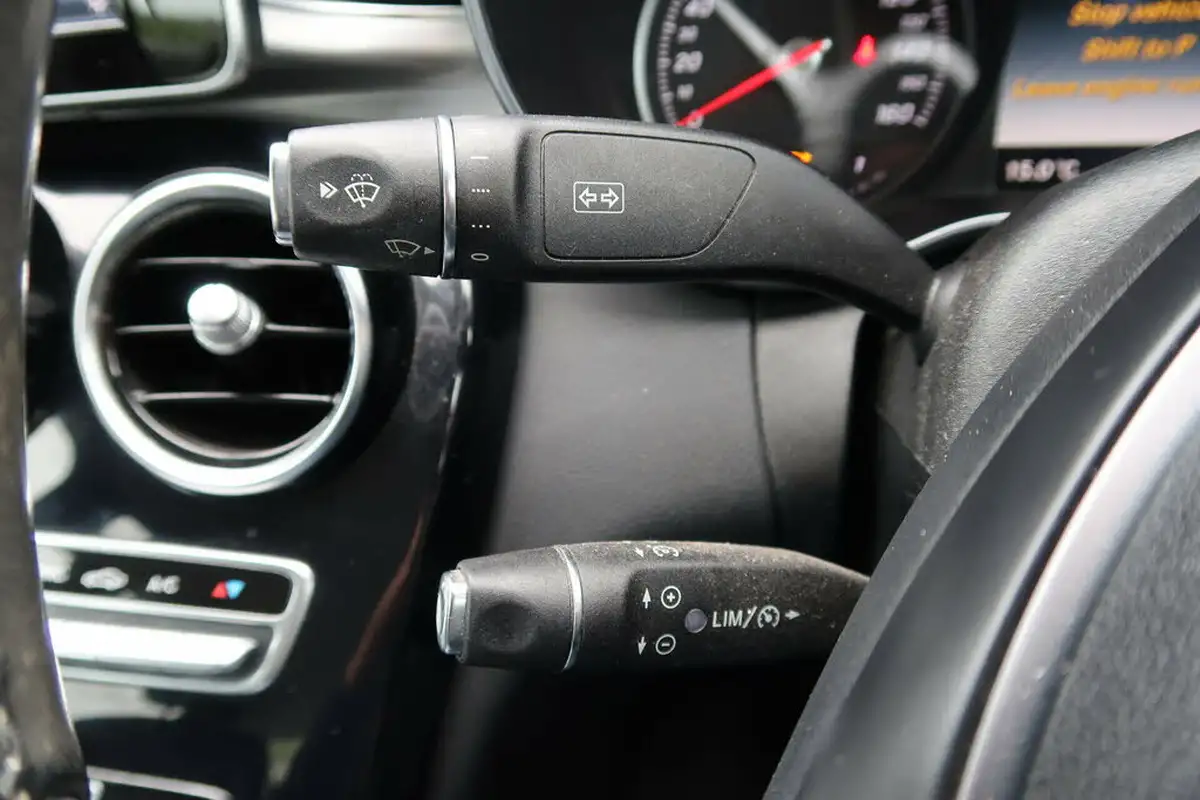2015-mercedes-benz-c-class-21cdi-c220-sport-ss-saloon-4d-7g-tronic-plus-big-45
