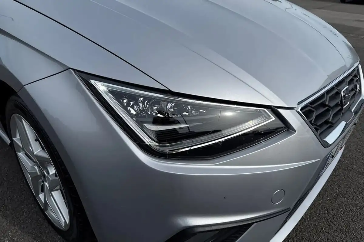 2020-seat-ibiza-10-mpi-fr-big-7