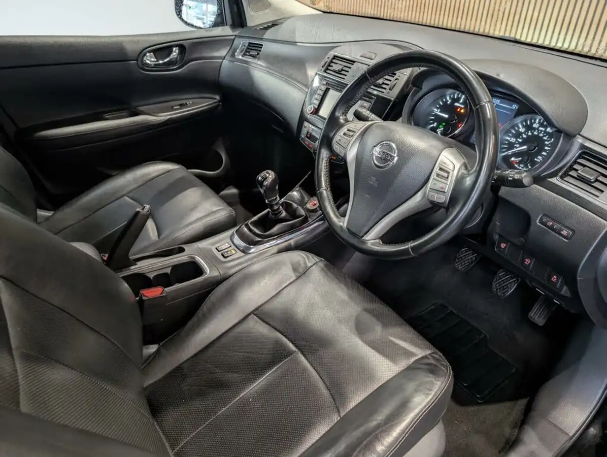 2014-nissan-pulsar-15dci-tekna-big-17