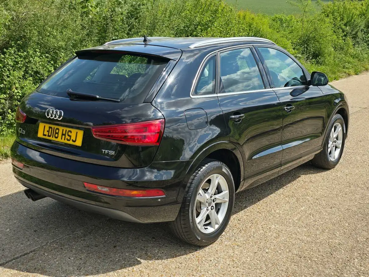 2018-audi-q3-14-tfsi-sport-s-tronic-big-18