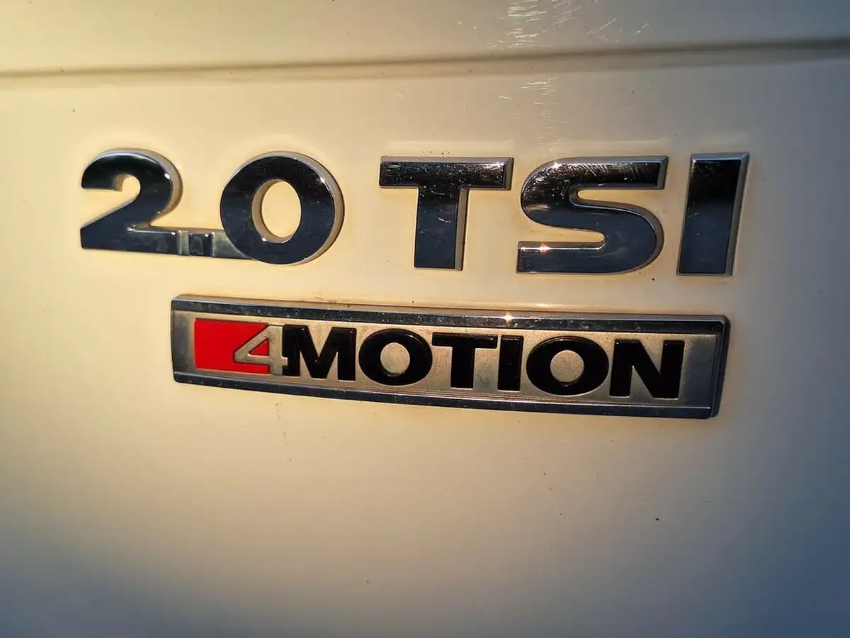 2016-volkswagen-tiguan-20-tsi-sel-dsg-big-14