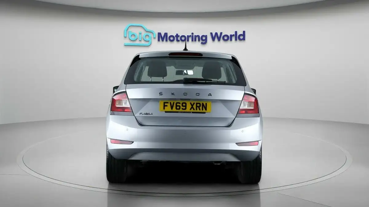 2019-skoda-fabia-10-mpi-se-60ps-hatchback-big-6