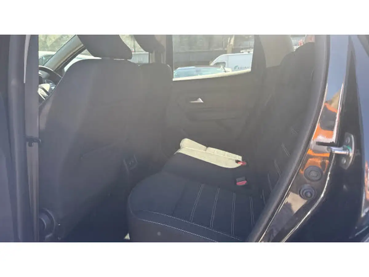 2022-dacia-duster-13-tce-prestige-130bhp-big-15