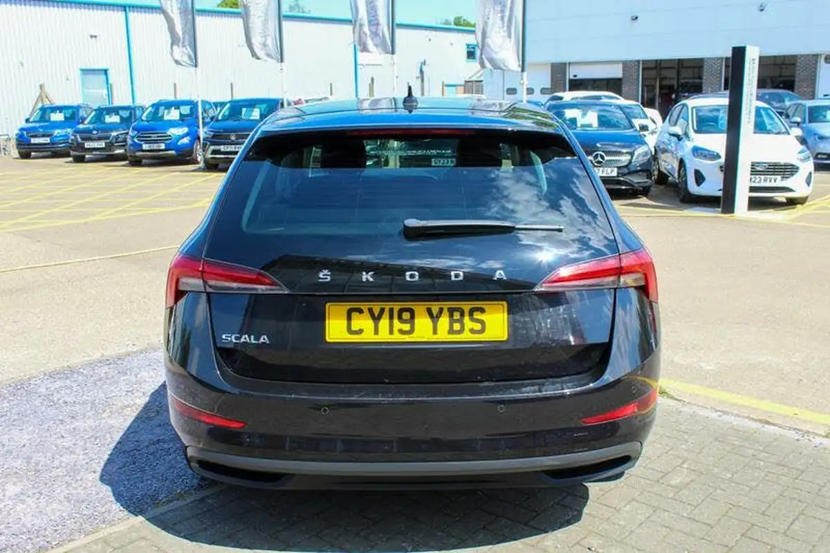 2019-skoda-scala-10-tsi-se-116ps-big-6