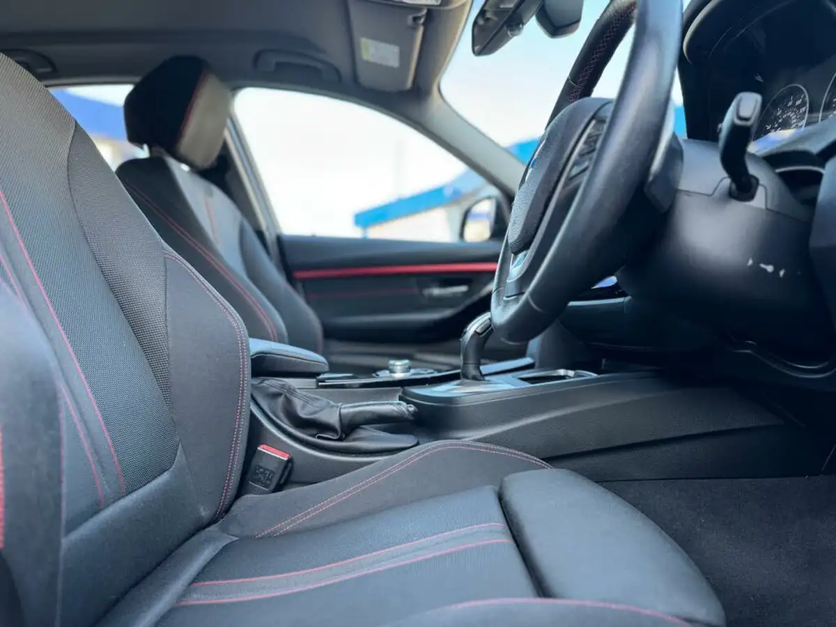 2016-bmw-3-series-20-320i-sport-saloon-4d-auto-big-49