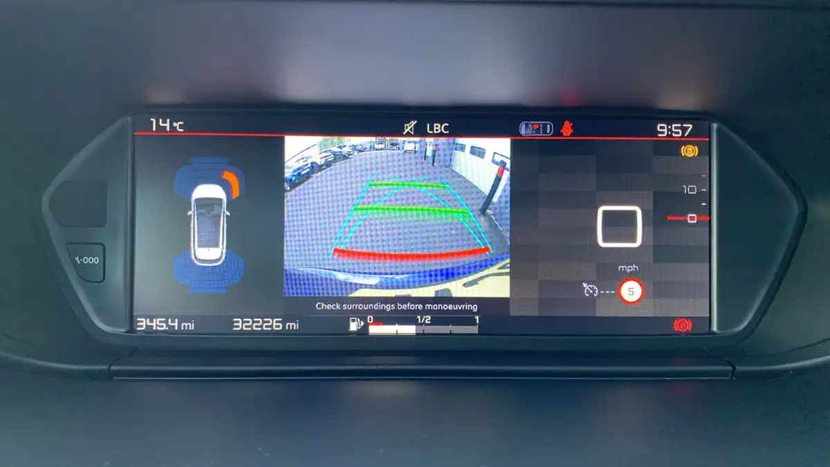 2019-citroen-c4-spacetourer-15bluehdi-flair-big-28