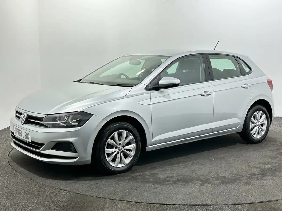 2018-volkswagen-polo-10-tsi-se-big-3
