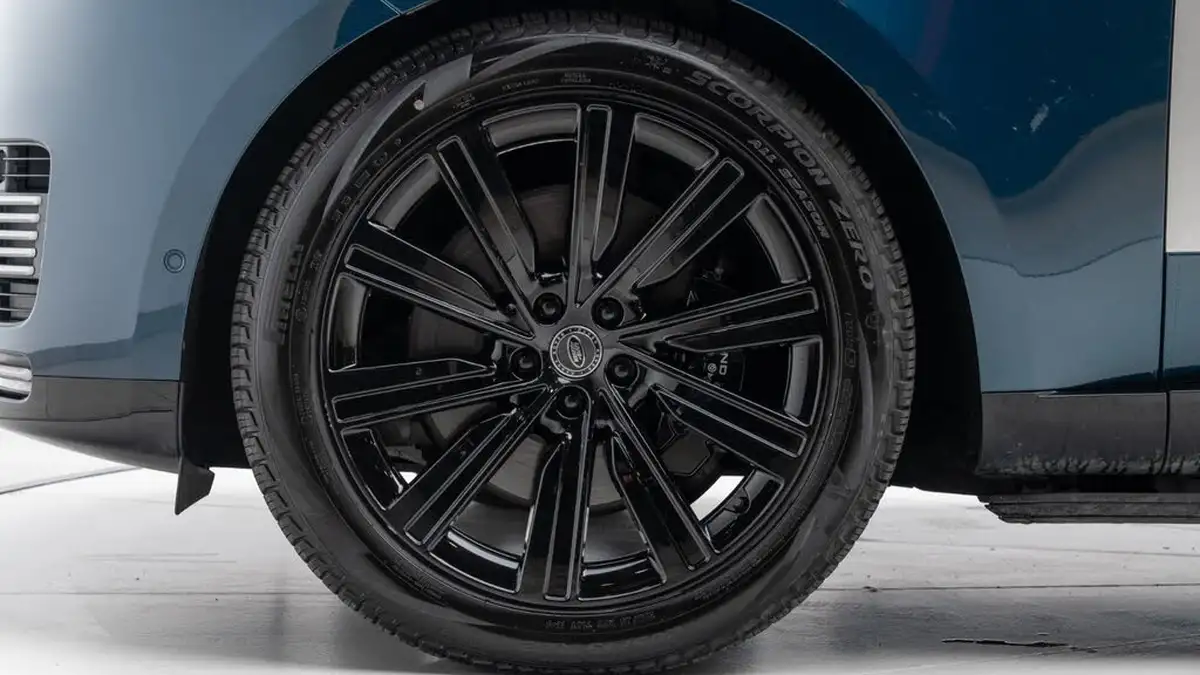 2023-land-rover-range-rover-30-p550e-sv-big-7