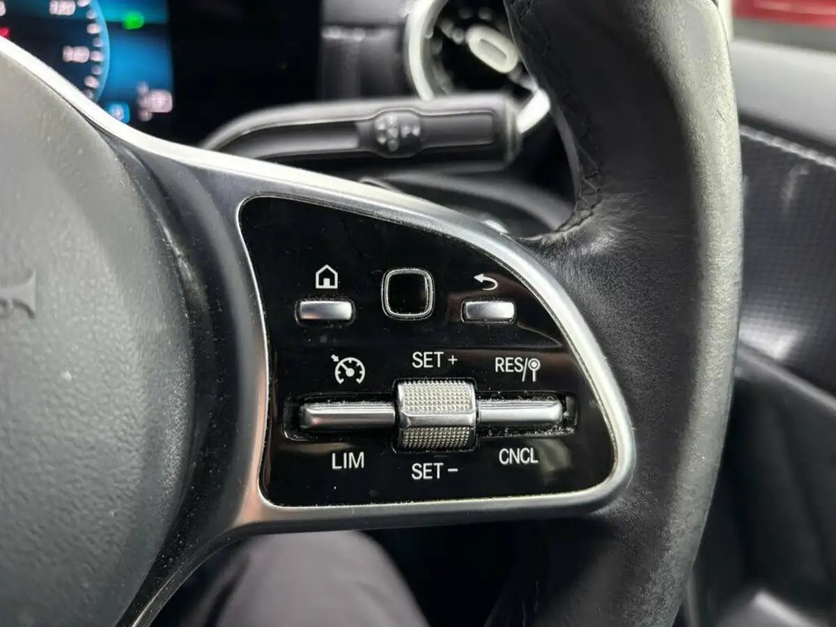 2021-mercedes-benz-a-class-big-22