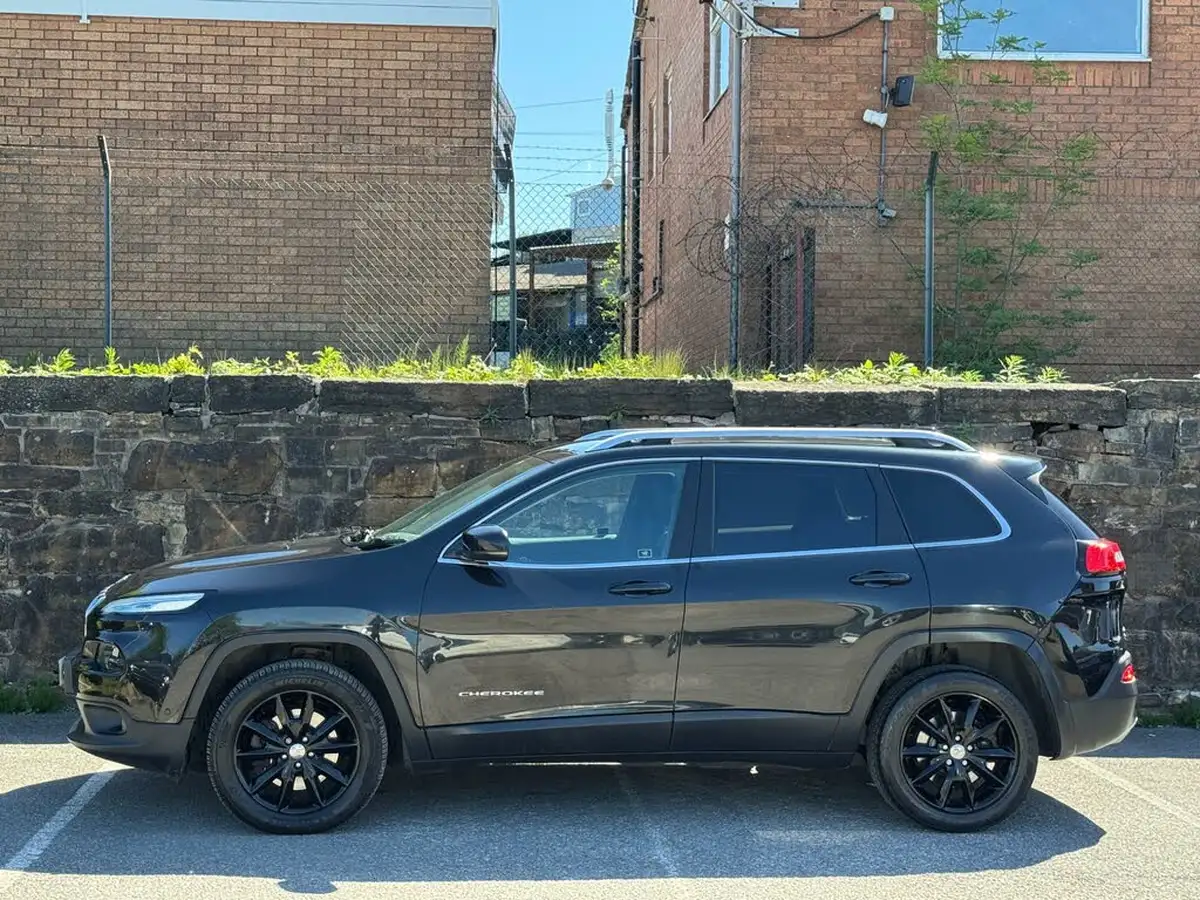 2014-jeep-cherokee-20crd-limited-168bhp-4wd-ss-auto-big-3