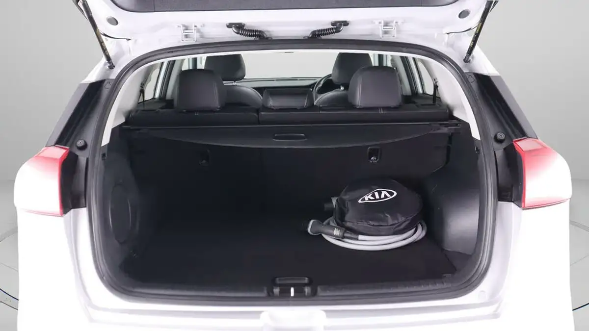 2021-kia-e-niro-ev-4-big-16