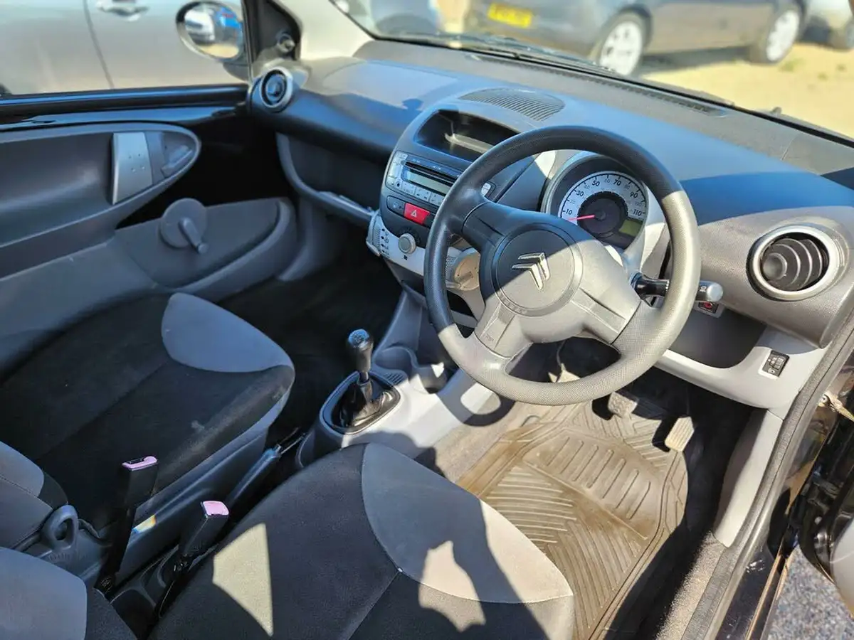 2009-citroen-c1-10-vt-3d-big-7