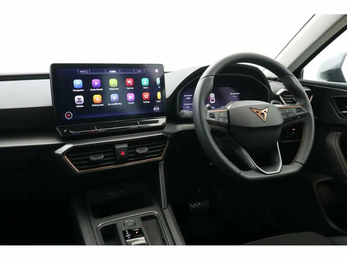 2024-cupra-leon-nf-15-etsi-v1-design-edition-hatchback-big-1