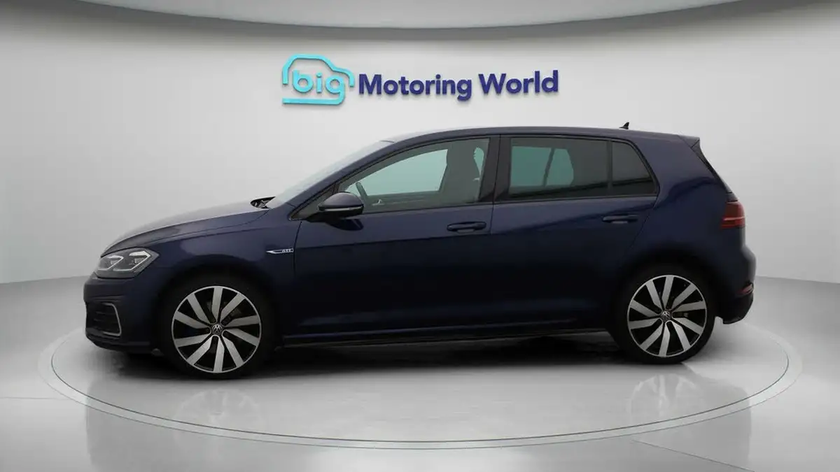 2020-volkswagen-golf-14-tsi-gte-advance-big-4