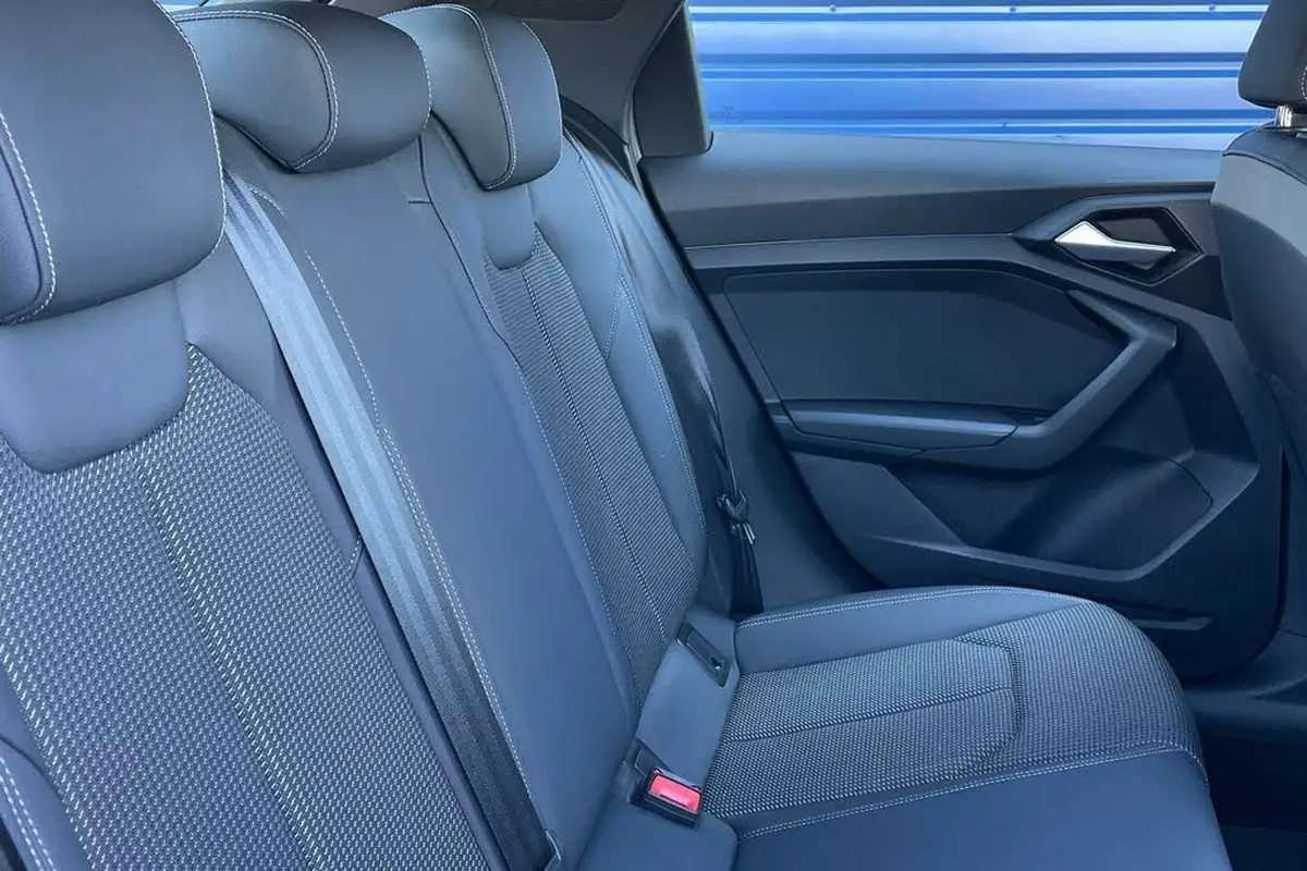 2022-audi-a1-10-30-tfsi-s-line-big-22
