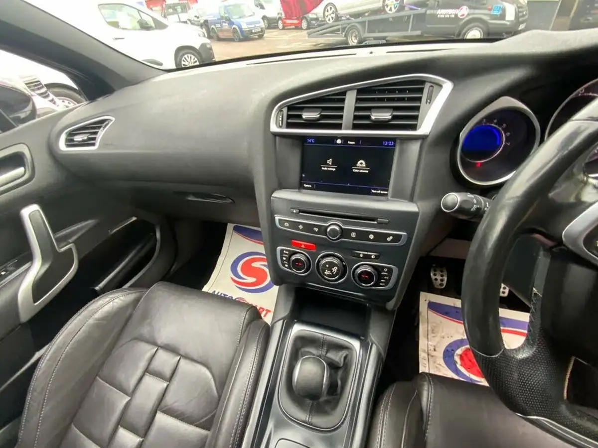 2015-ds-ds-4-20bluehdi-dsport-150ps-big-19