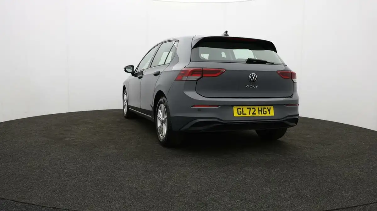 2022-volkswagen-golf-15-tsi-life-130ps-hatchback-big-28