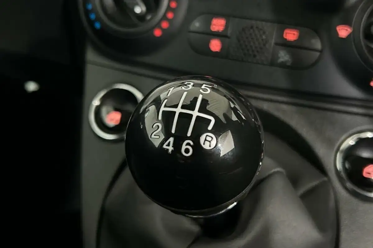 2023-fiat-500-10-big-27