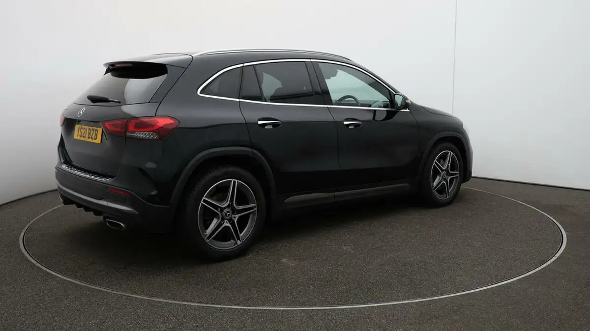 2021-mercedes-benz-gla-class-13-gla-180-amg-line-premium-plus-1332cc-big-47
