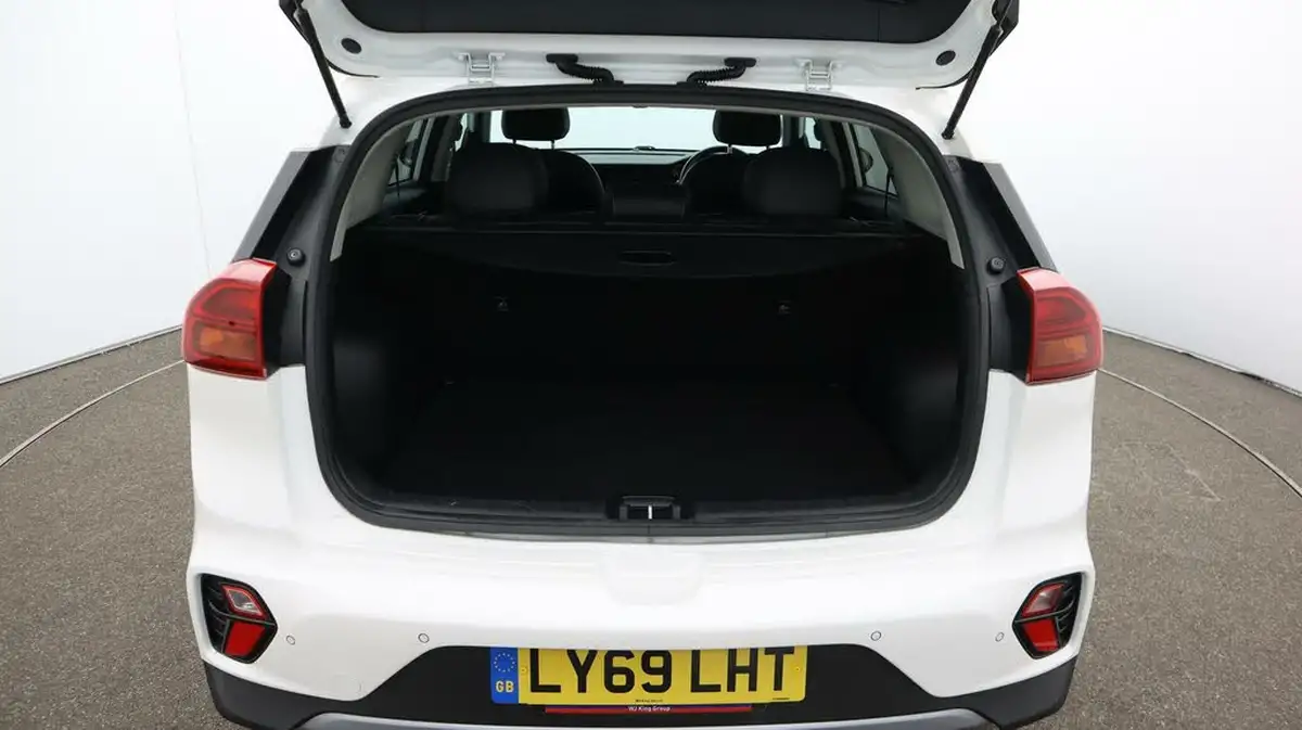 2020-kia-niro-16-gdi-2-big-17