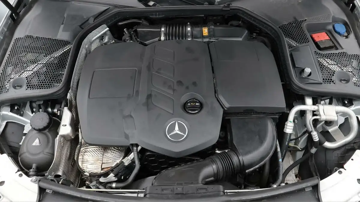 2020-mercedes-benz-c-class-20d-c220d-amg-line-premiumss-saloon-4d-big-19