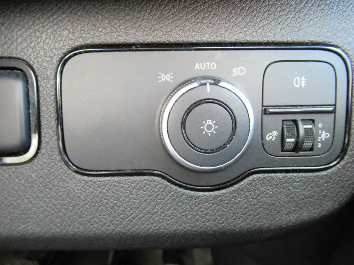 2023-mercedes-benz-sprinter-20cdi-315-l2h1-premium-big-20